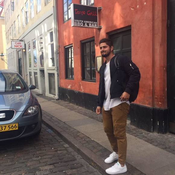 Meet your Posher, Mark - Picture 1 of 1